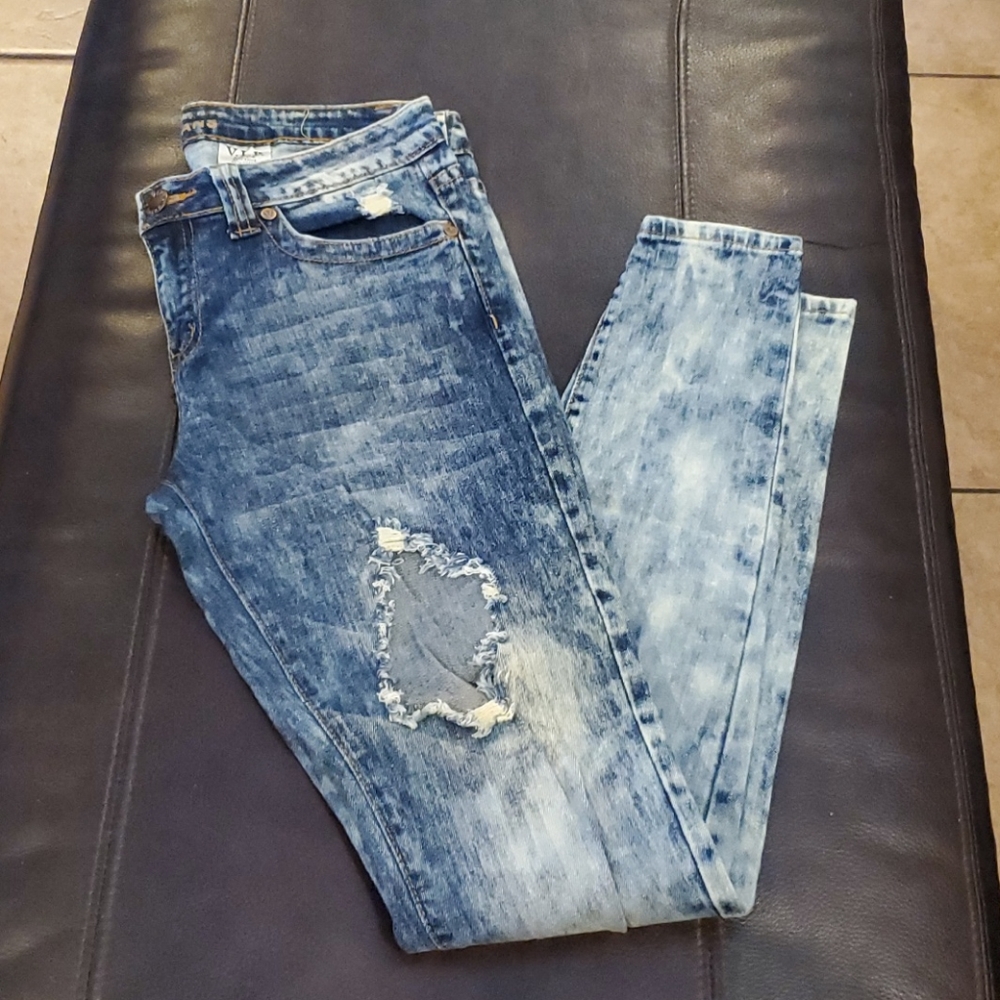 Distressed acid washed jeans... NEVER WORN!